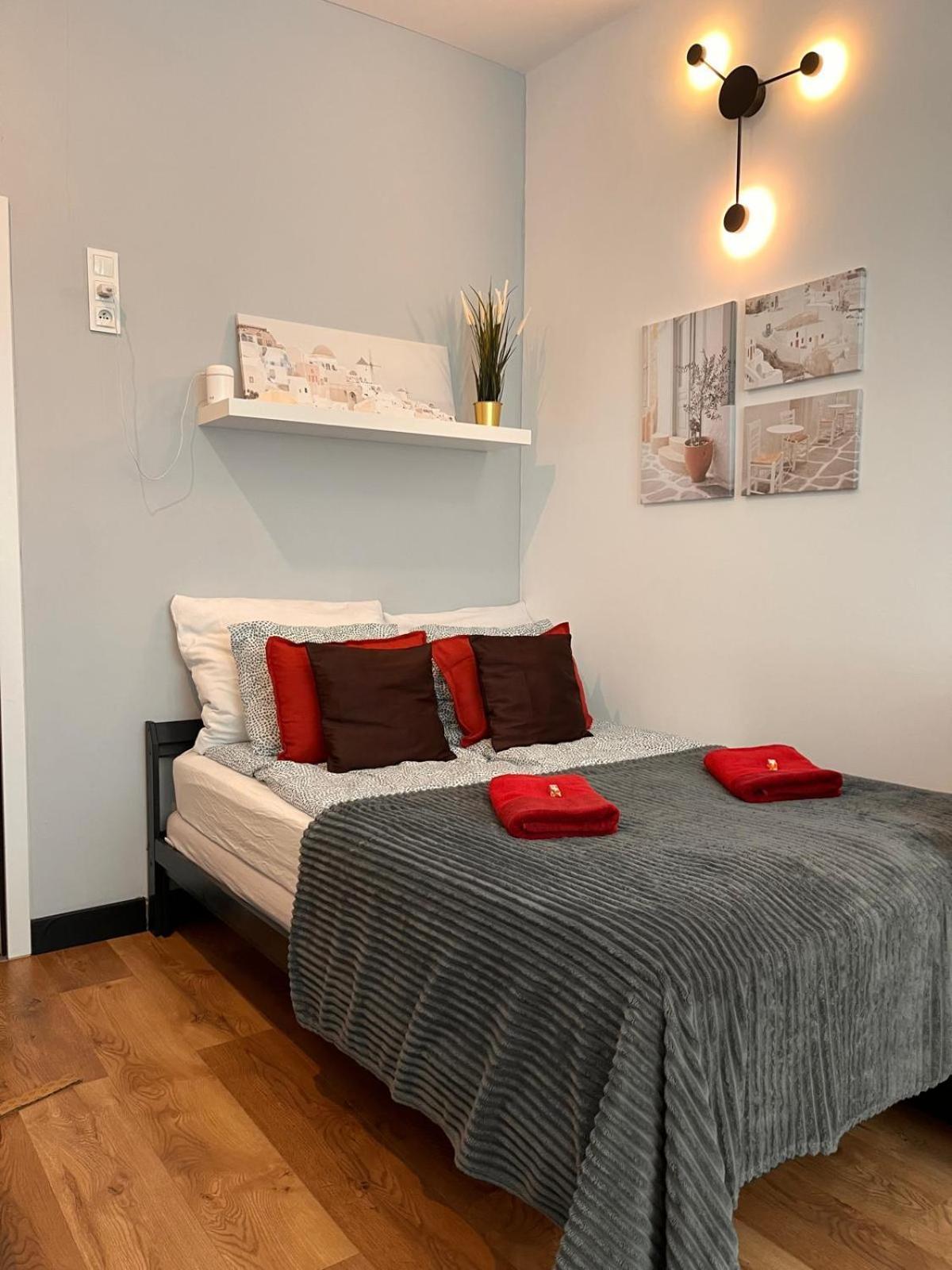 Super 1 Bed Room Condo In Warszawa Center ภายนอก รูปภาพ