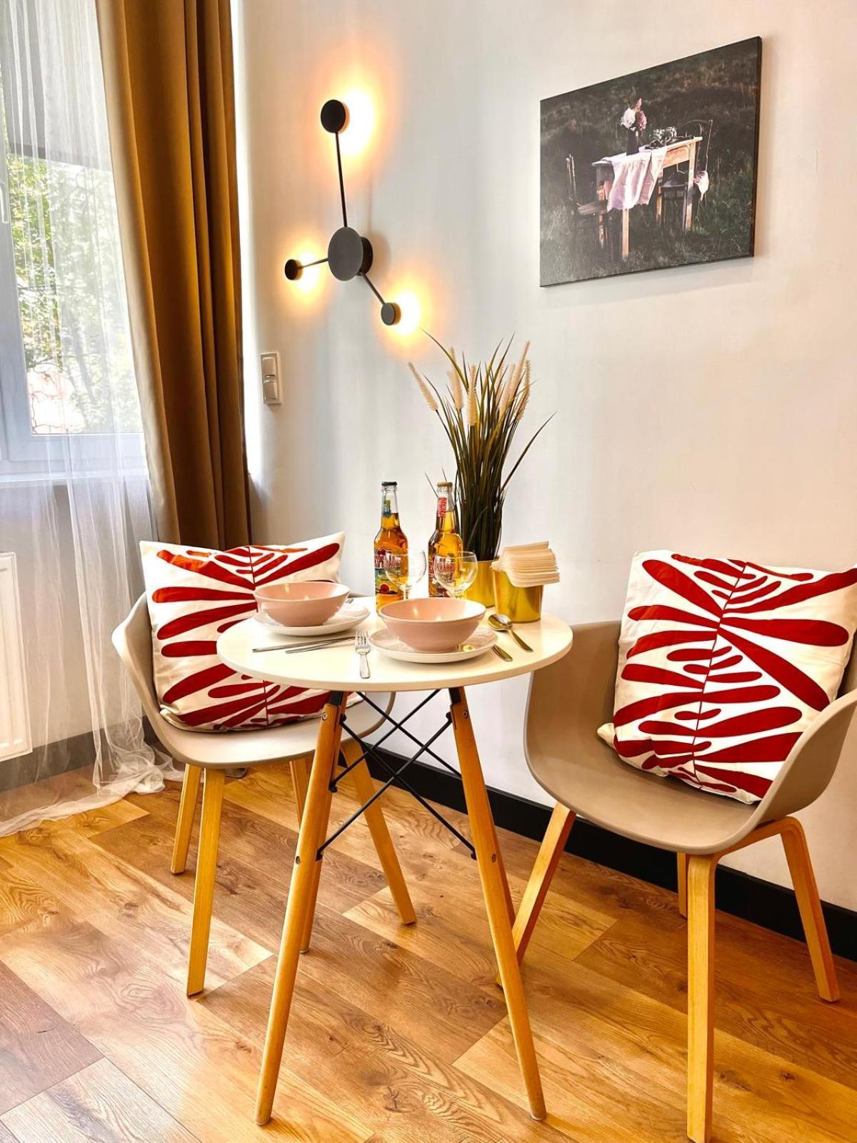 Super 1 Bed Room Condo In Warszawa Center ภายนอก รูปภาพ